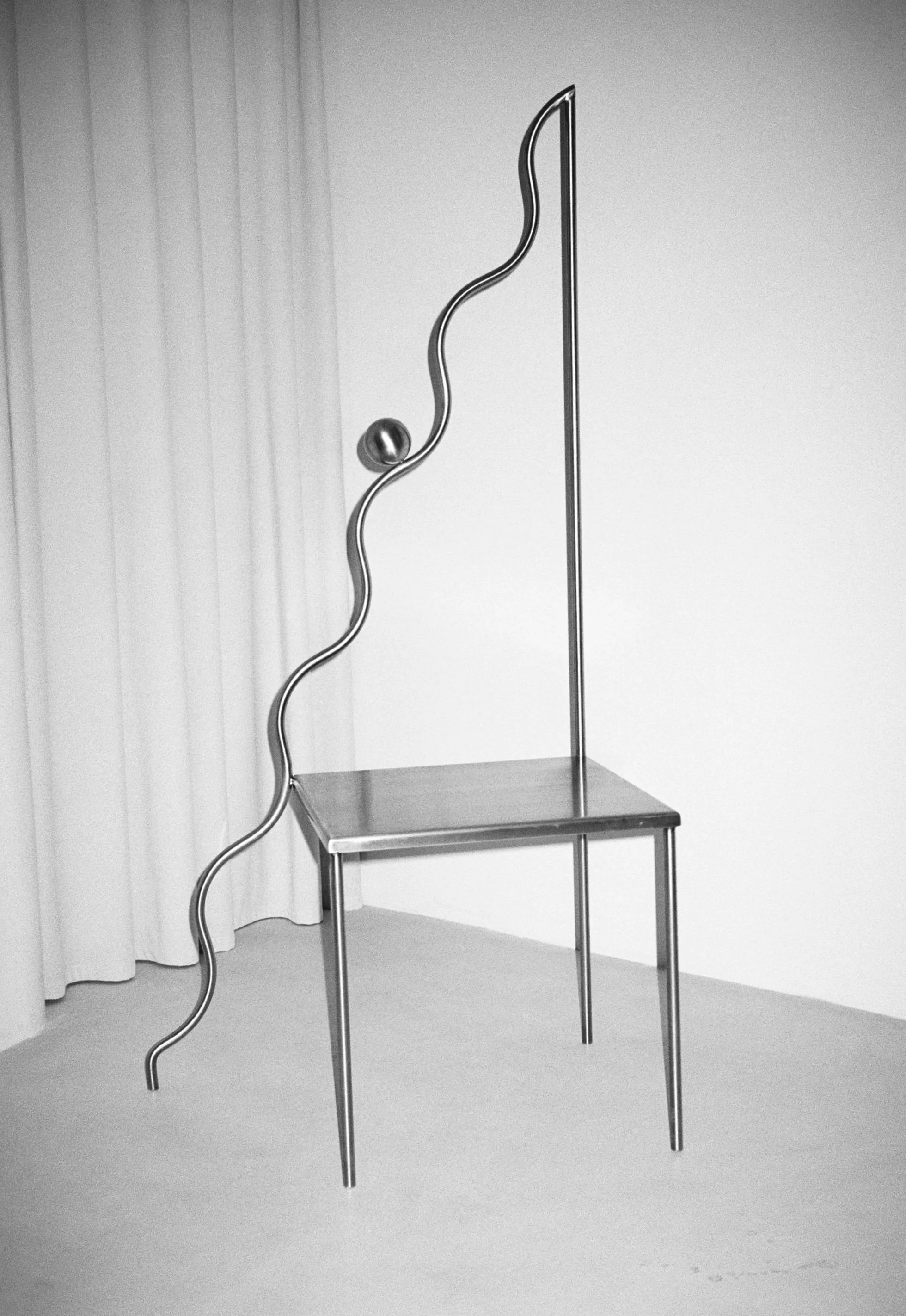 DESCENDING CHAIR INOX
