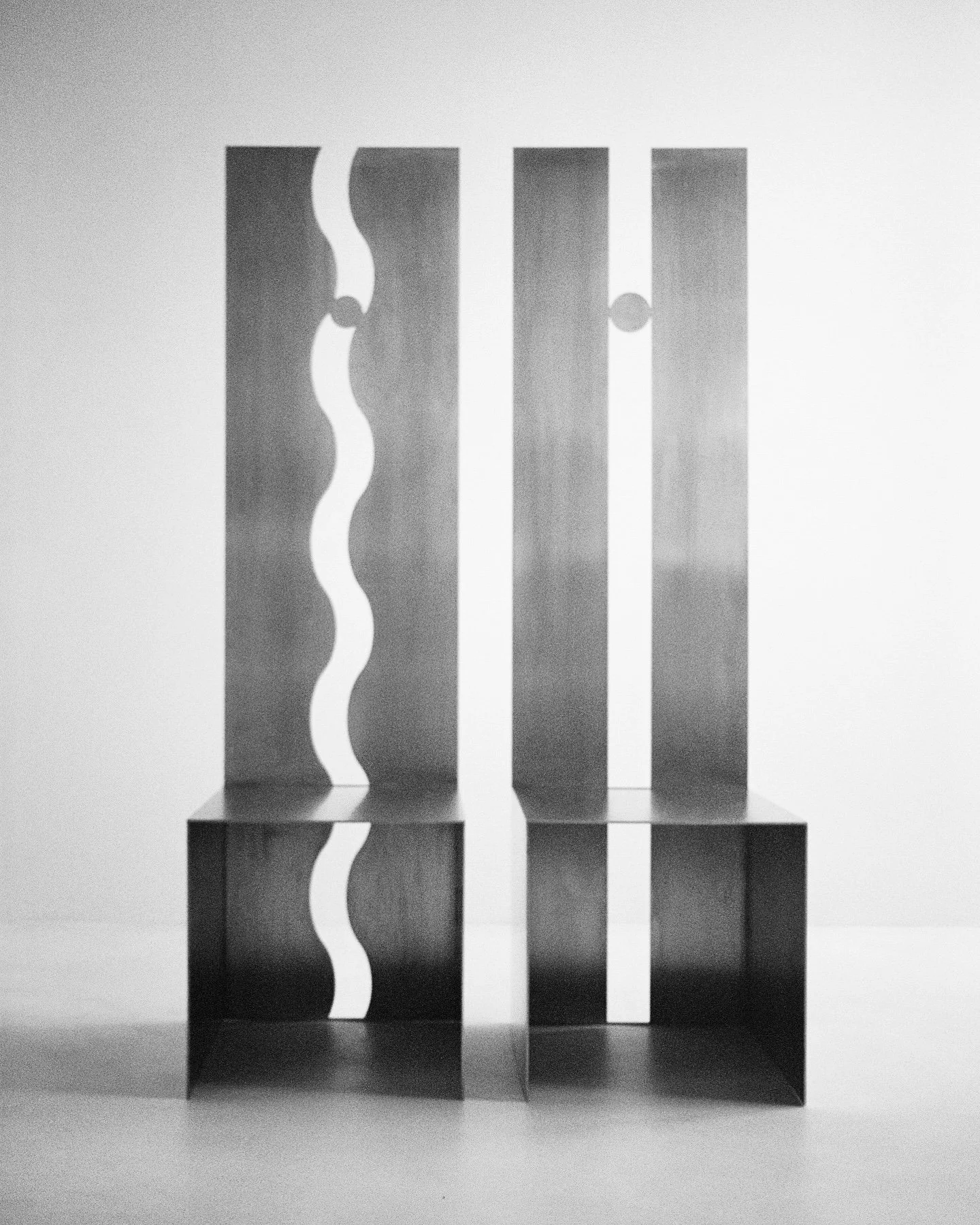 DUALITY CHAIRS