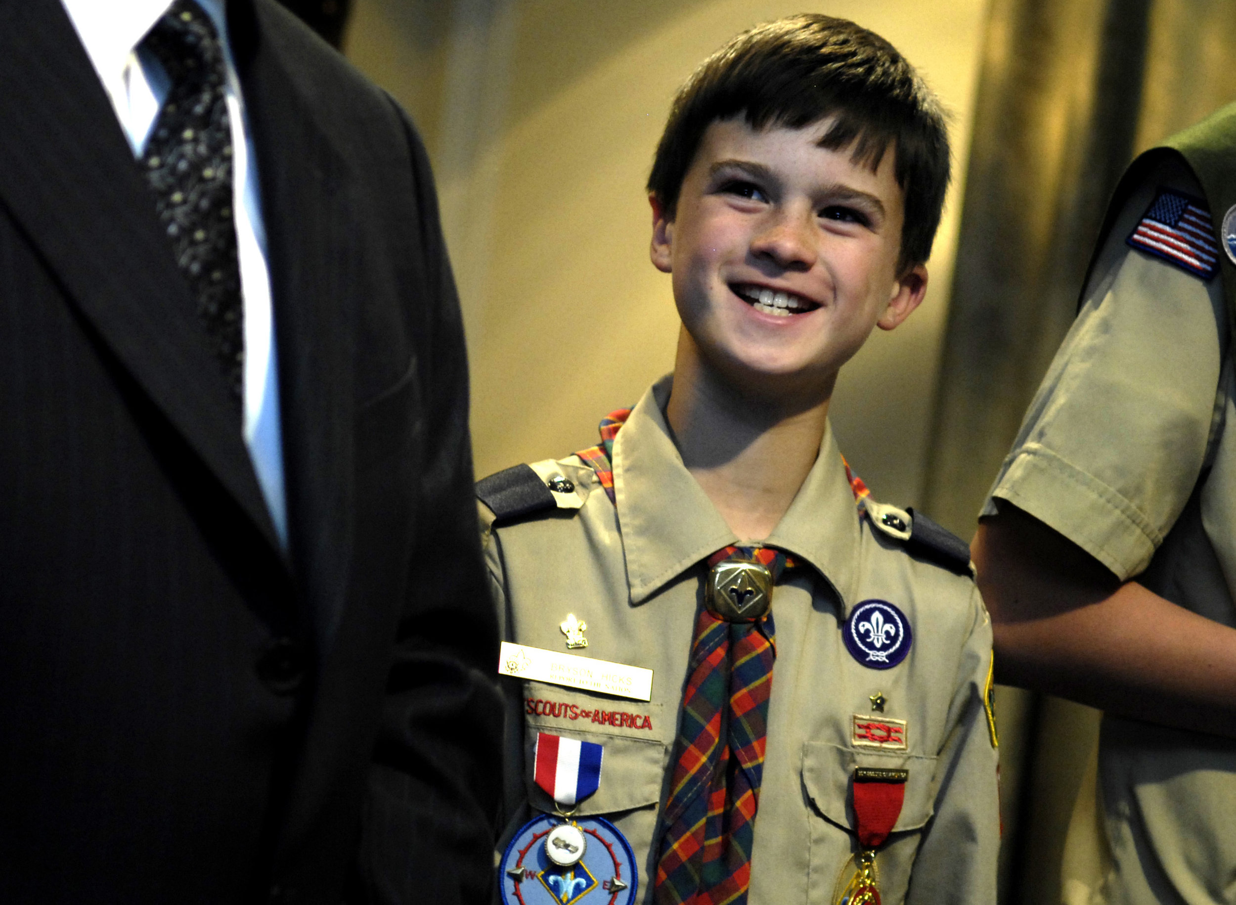 Brycon_Hix_of_the_Boy_Scouts_of_America_smiles,_2007.jpg