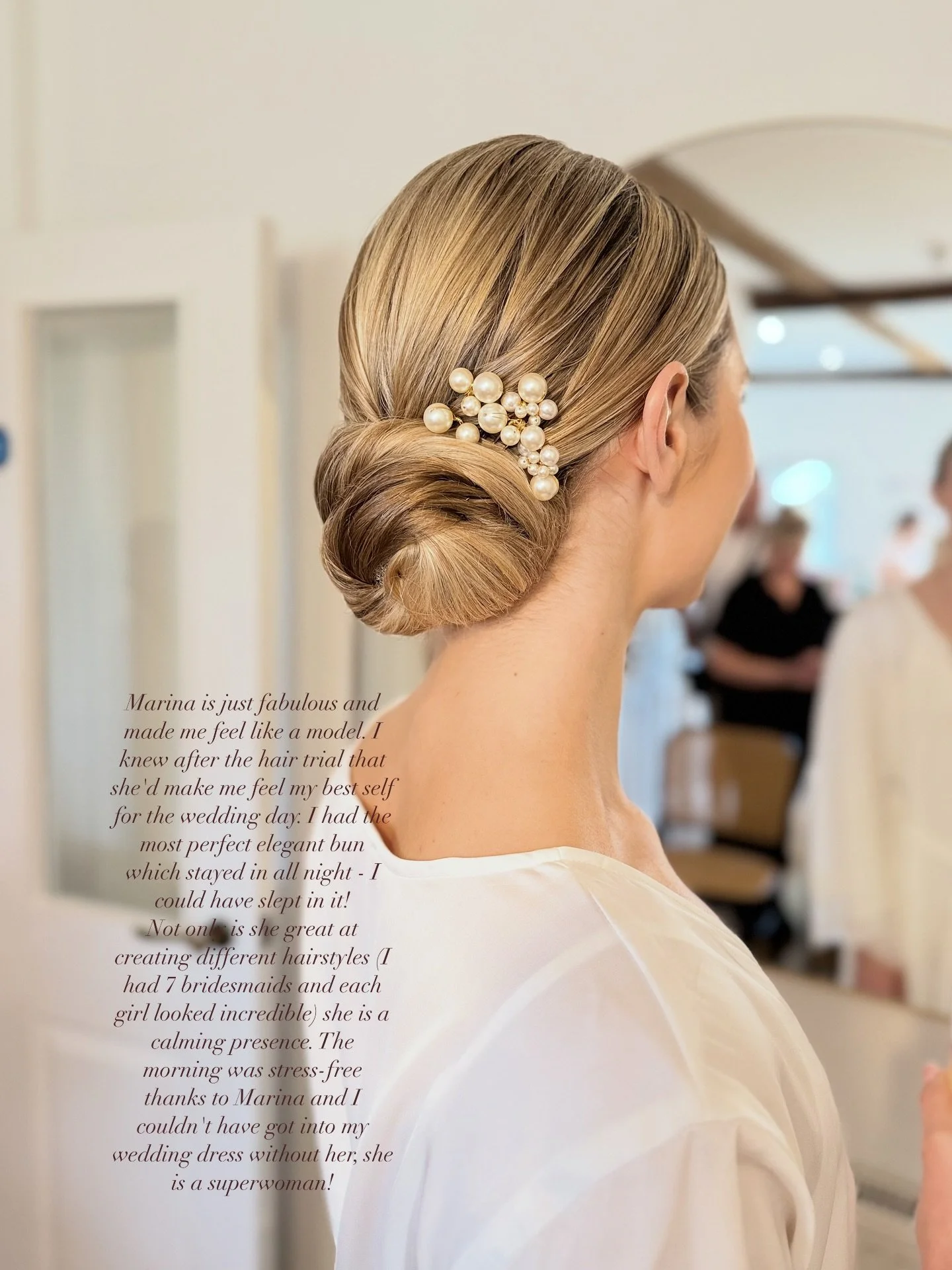 The elegance and sophistication of a low bun π₯
My beautiful Holly smashing it on her wedding day @copdock_hall π
Thank you Holly for the wonderful review it’s so appreciatedπππ
#weddinghairreview #bridalhairinspo #glambrides #sophisticate