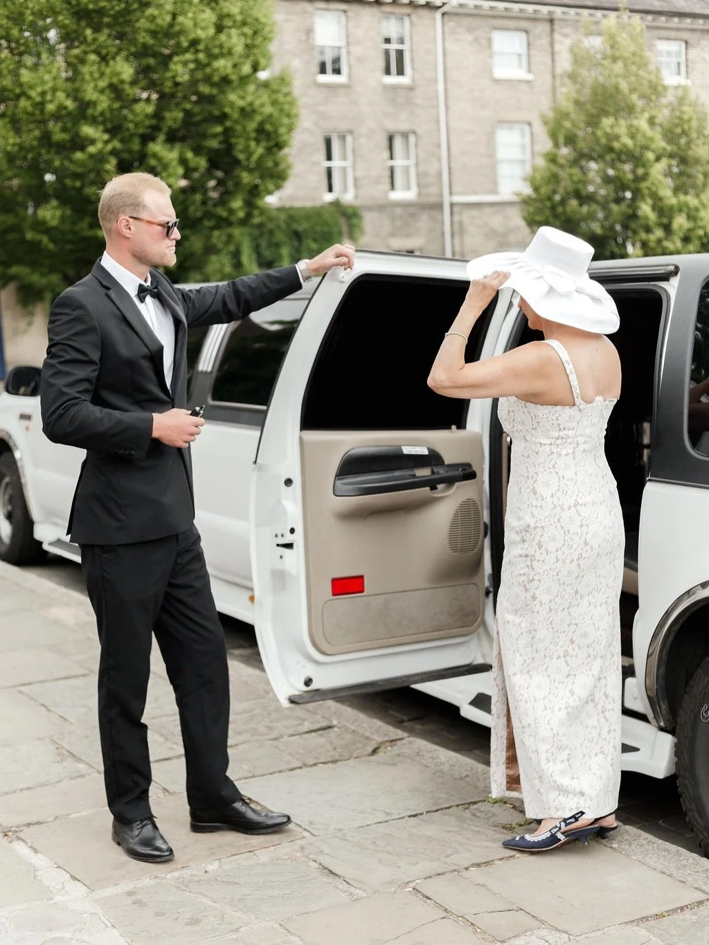 Well ! turns out I wasn&rsquo;t exactly the picture of the perfectly behaved bride. 💖😂
I accidentally kissed the groom before I was supposed to (who knew there were rules?!), then spent most of the ceremony trying and completely failing not to laug