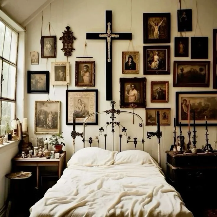 lottie matthews aesthetic.jpeg (Copy)