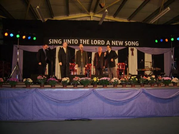 Sharing the stage with Tim Lovelace.JPG