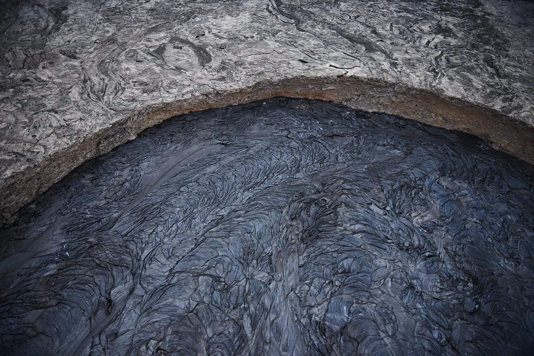 Lava flow surrounding Erte Ale volcano
