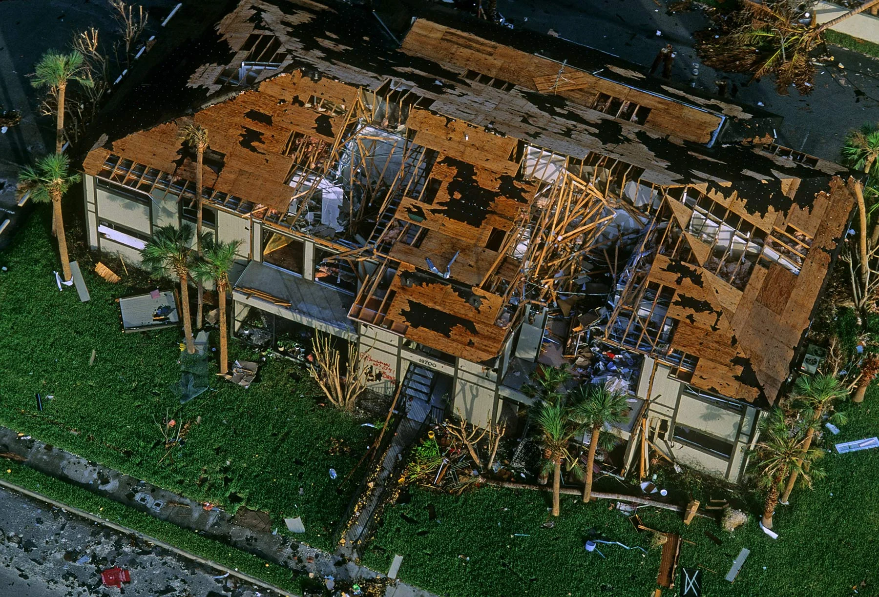Hurricane Andrew Aftermath - Summer 1992 - Apt complex