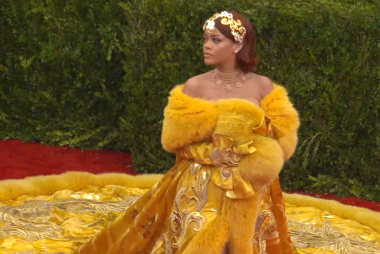 RED CARPET