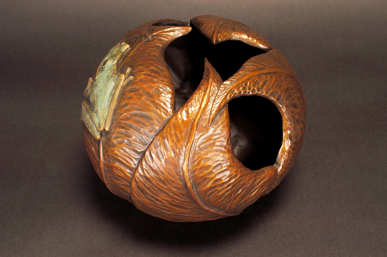 Spring---Frog-Vessel-036.jpg