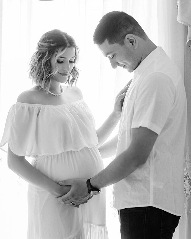 Pregnancy gives you many reasons to understand why you fell in love with your spouse. It motivates you to want to be the best version of yourself in your relationship, and inspire you to love harder. Cutest parents to be.  Congratulations!!! #sacrame