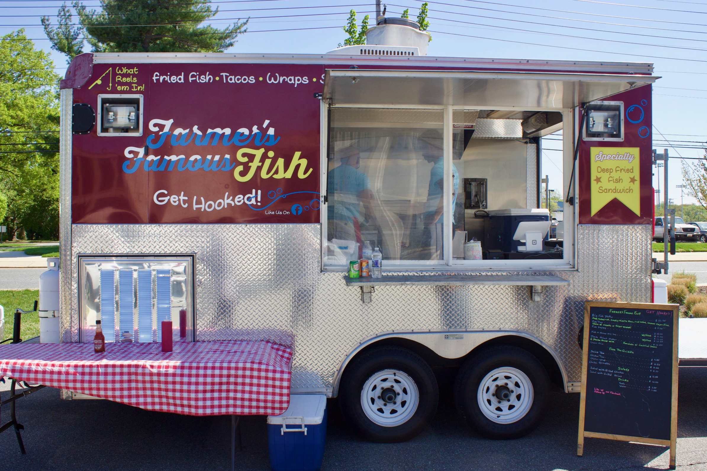 farmers famous fish food truck