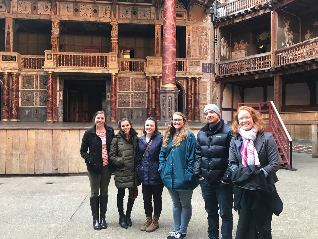 English majors at the globe.jpg