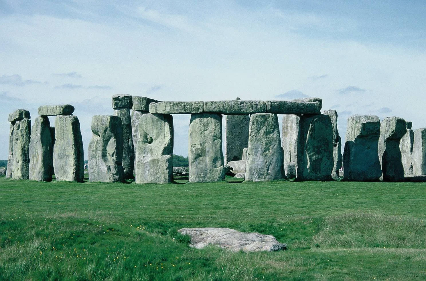 Stonehenge.jpg