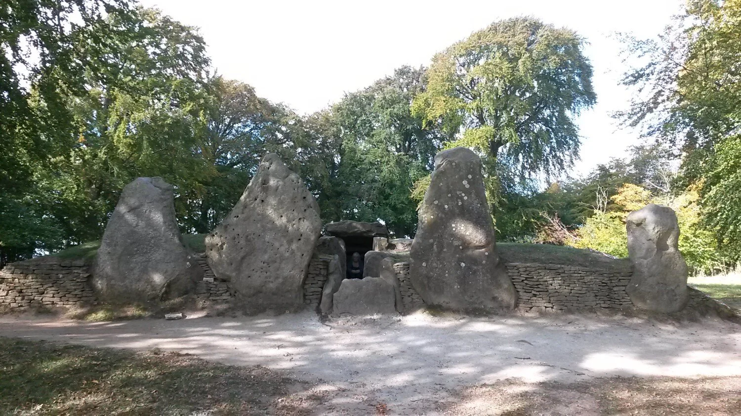 wayland-smithy.jpg