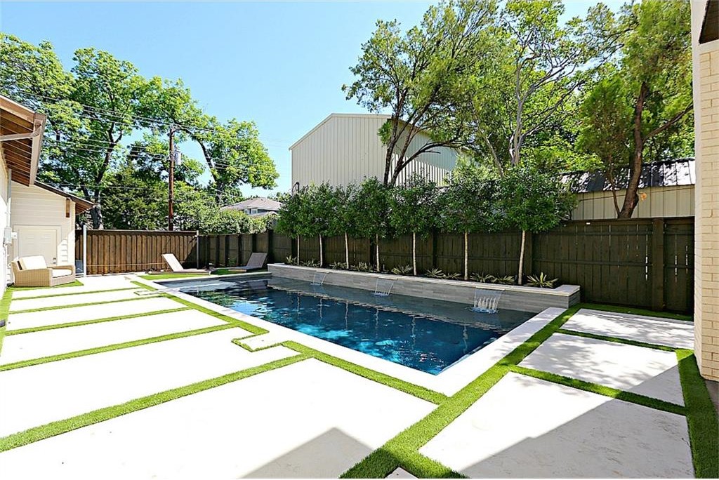 willis pool 1.jpeg