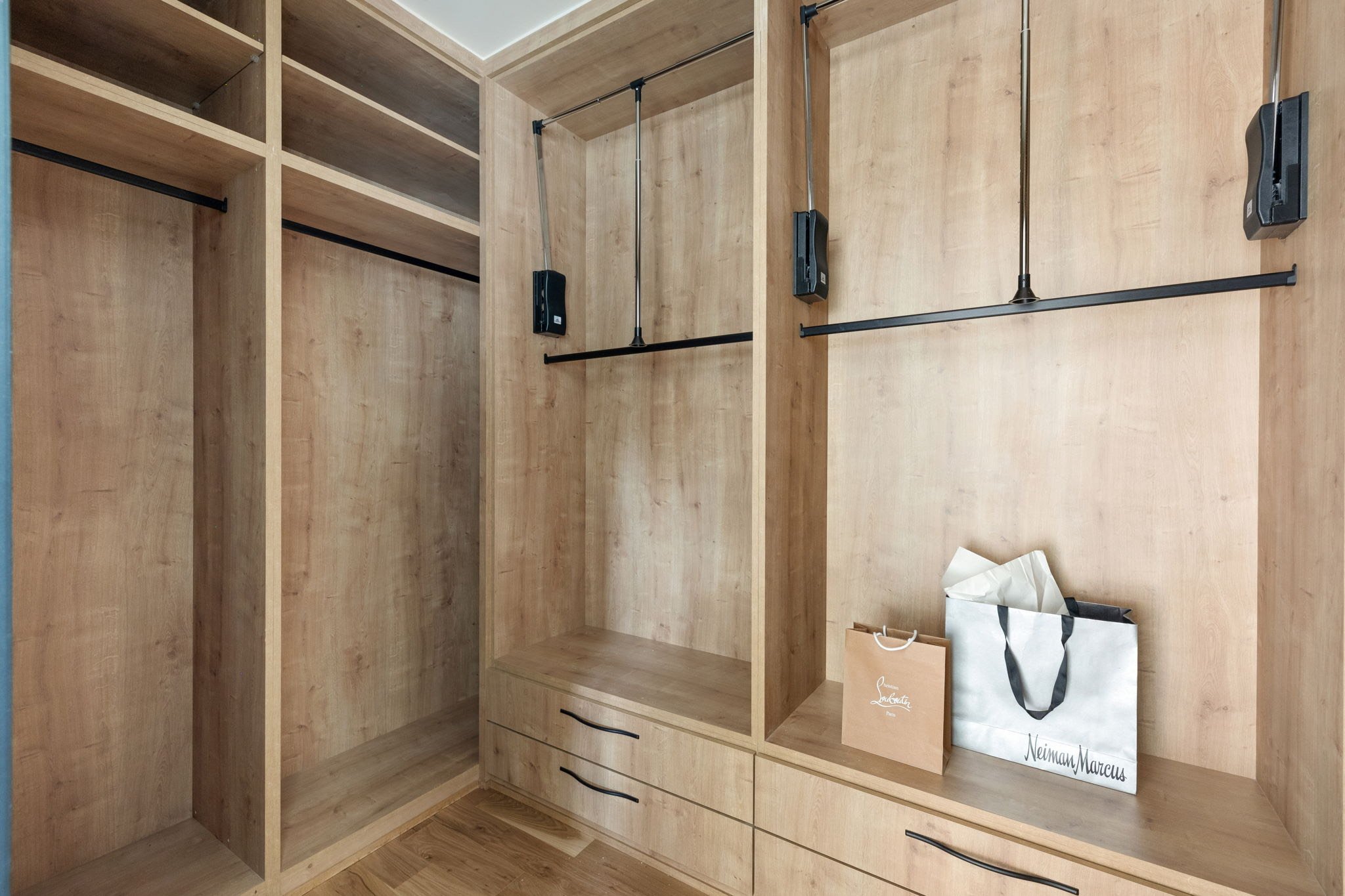 48-web-or-mls-3943 Hawthorne Ave 102 (interiors)-46.jpeg