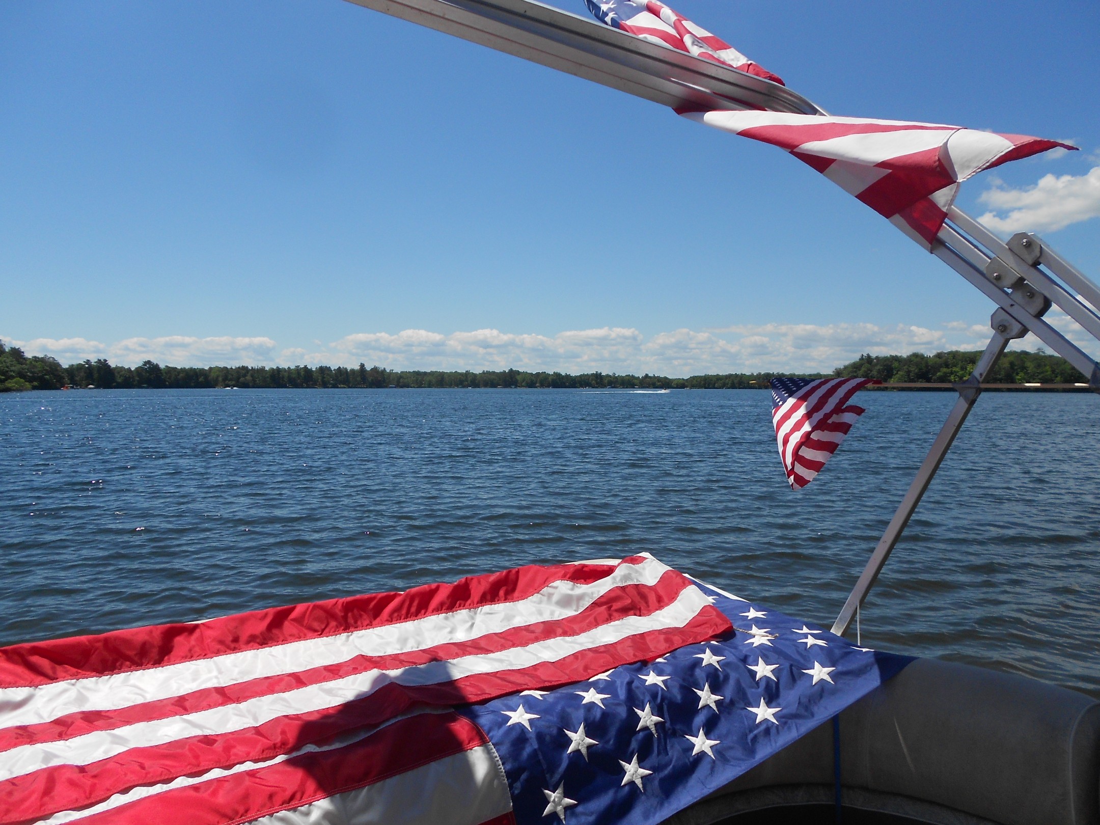 LLPOA Boat Parade 002.jpg