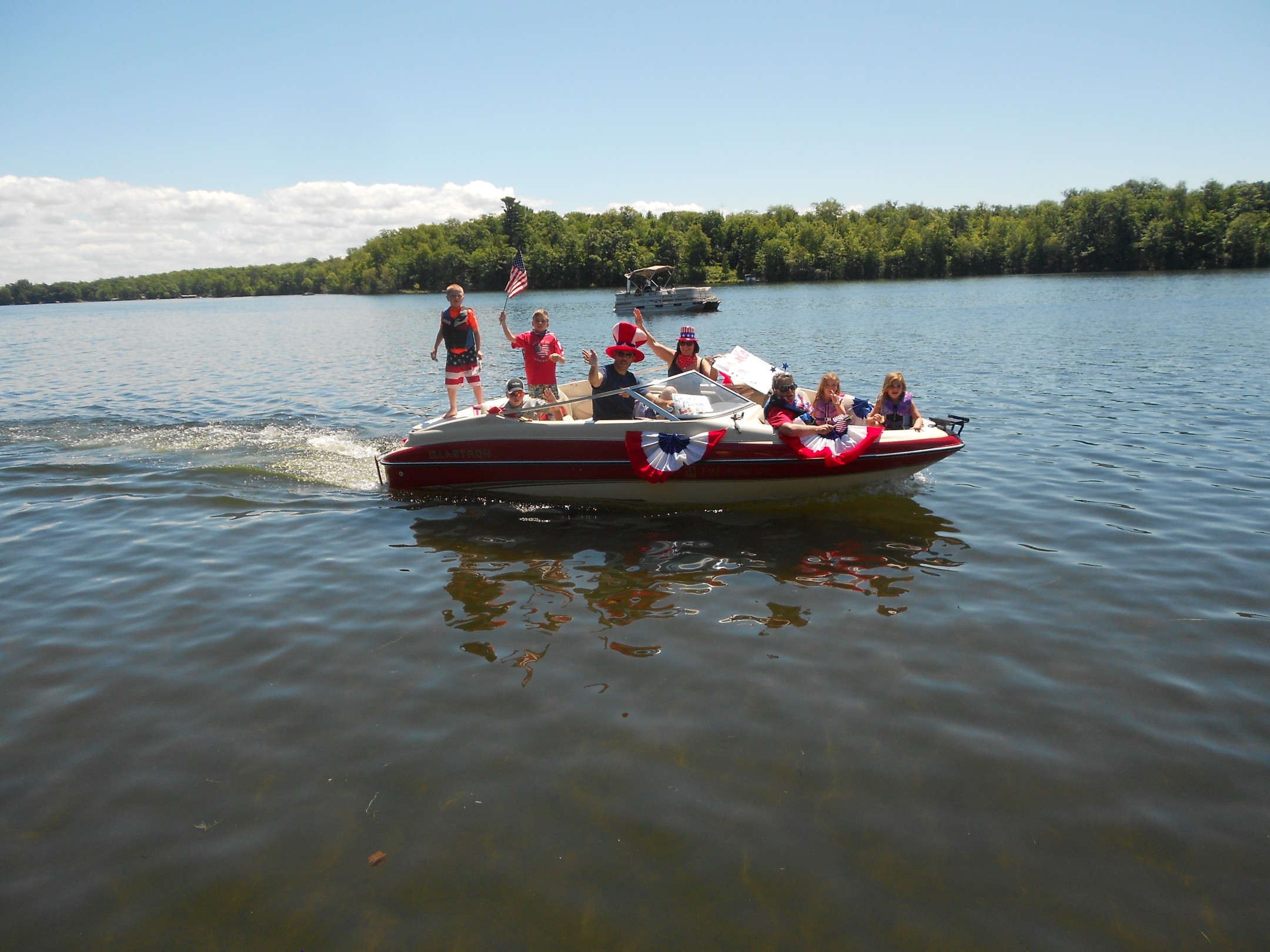 LLPOA Boat Parade 003.jpg