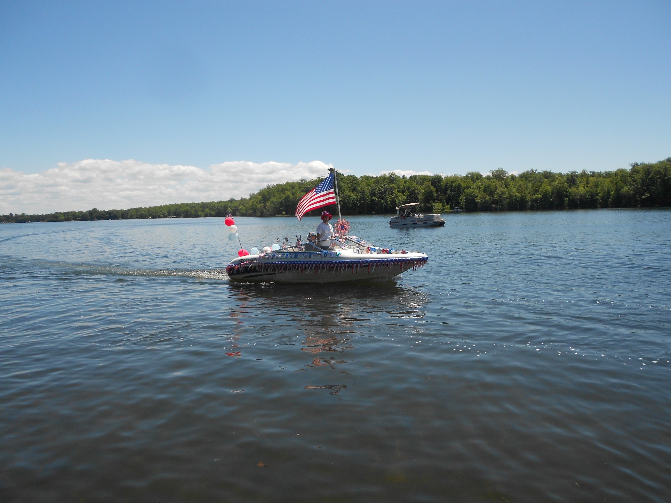 LLPOA Boat Parade 004.jpg