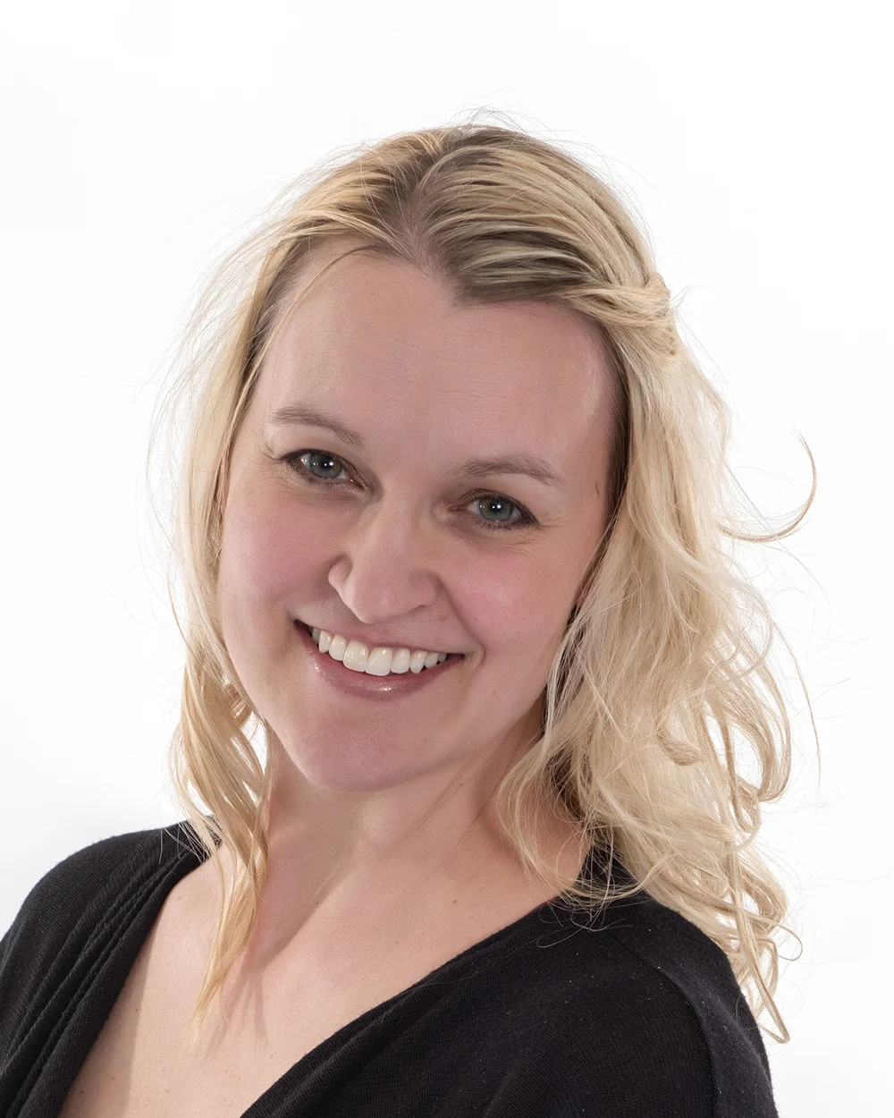 Sheri-Lynn Banera - Instructor (Jazz, Ballet, Lyrical & Acro, Tap & 2nd Steps )