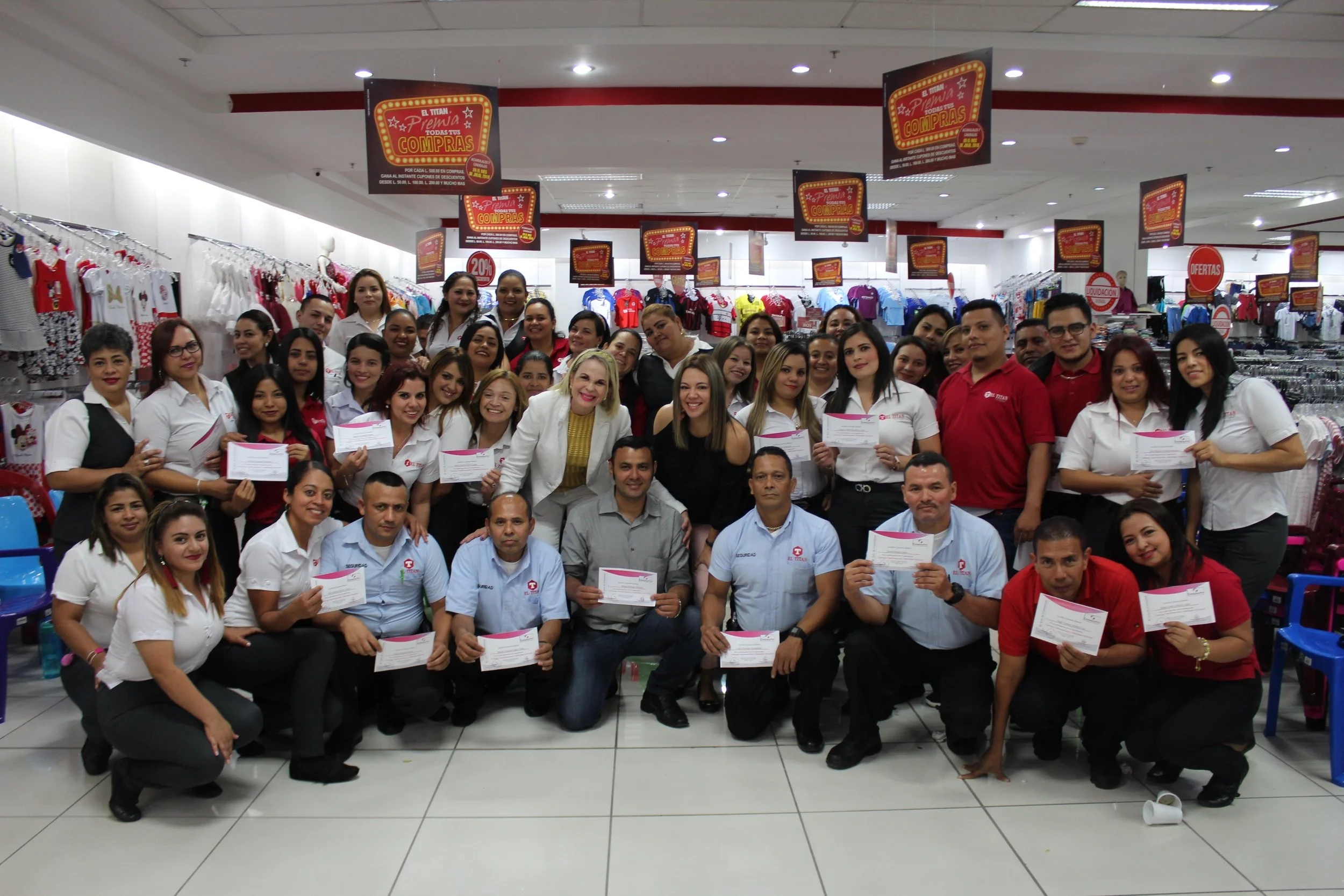 Liderazgo Transformacional y Habilidades Directivas El Titan.