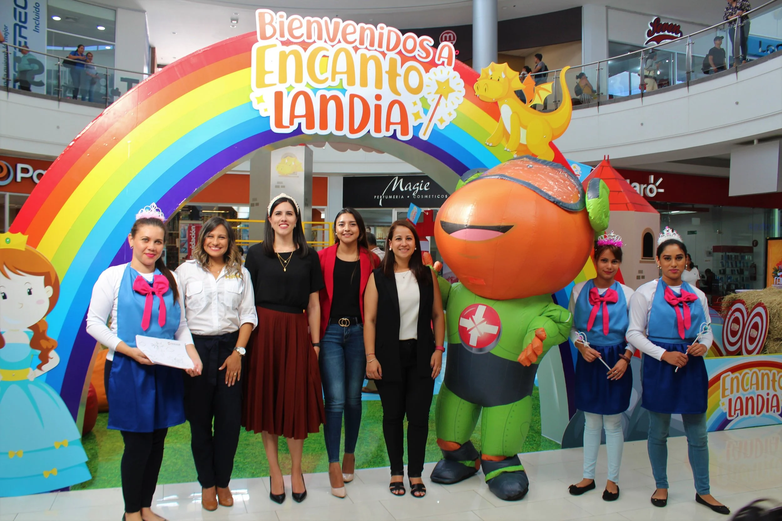 ¡Los pequeños de la casa hacen realidad sus fantasías de cuentos en Encantolandia de Metromall!