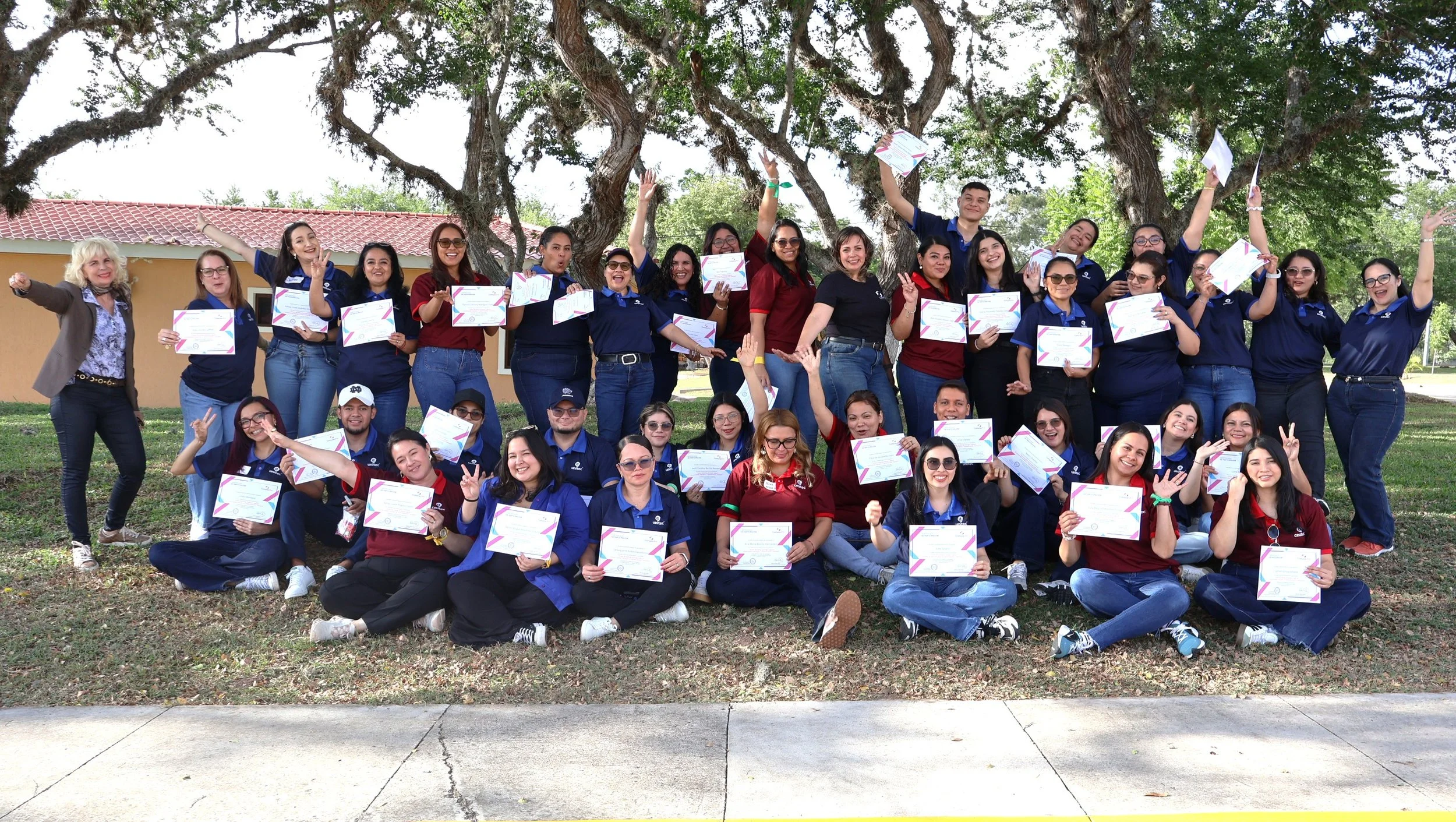 Team Building Sinergia Jaguar: Conectando Equipos y Optimizado Tiempos 