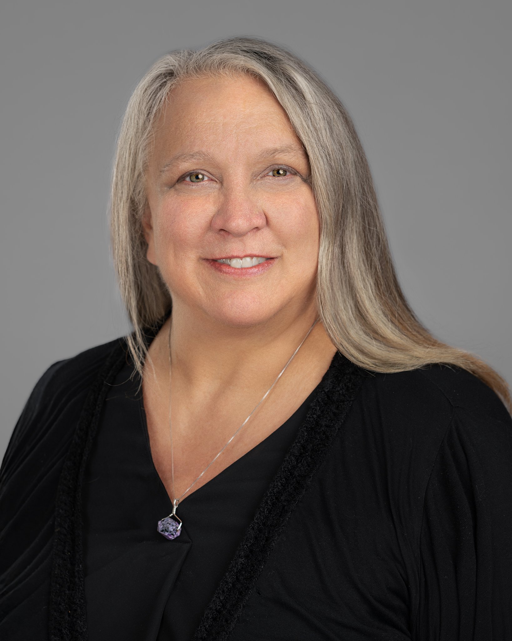 Shari Courtier, Board Member