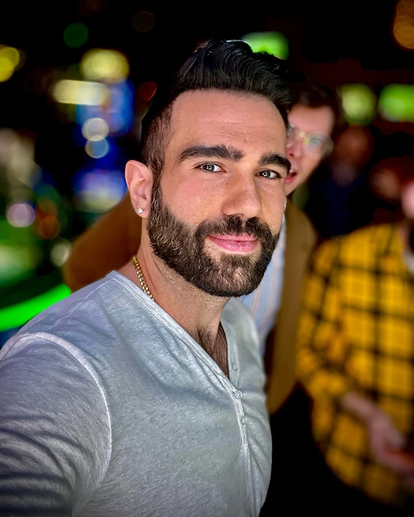 Finding my (own) light.
.
.
.
#innerlight #selfcare #selflove #progress #meditation #mindfulness #beauty #beforeandafter #beforeandafterweightloss #weightlosstransformation #bearded #beard #scruff #scruffapp #beardseason #movember #beardselfie #beaut