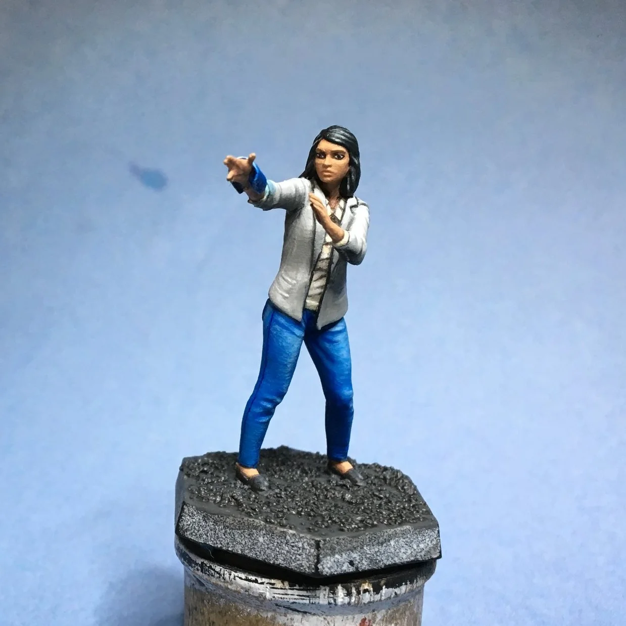 “Old” Pai, somewhat plain and her pose is not very evocative.