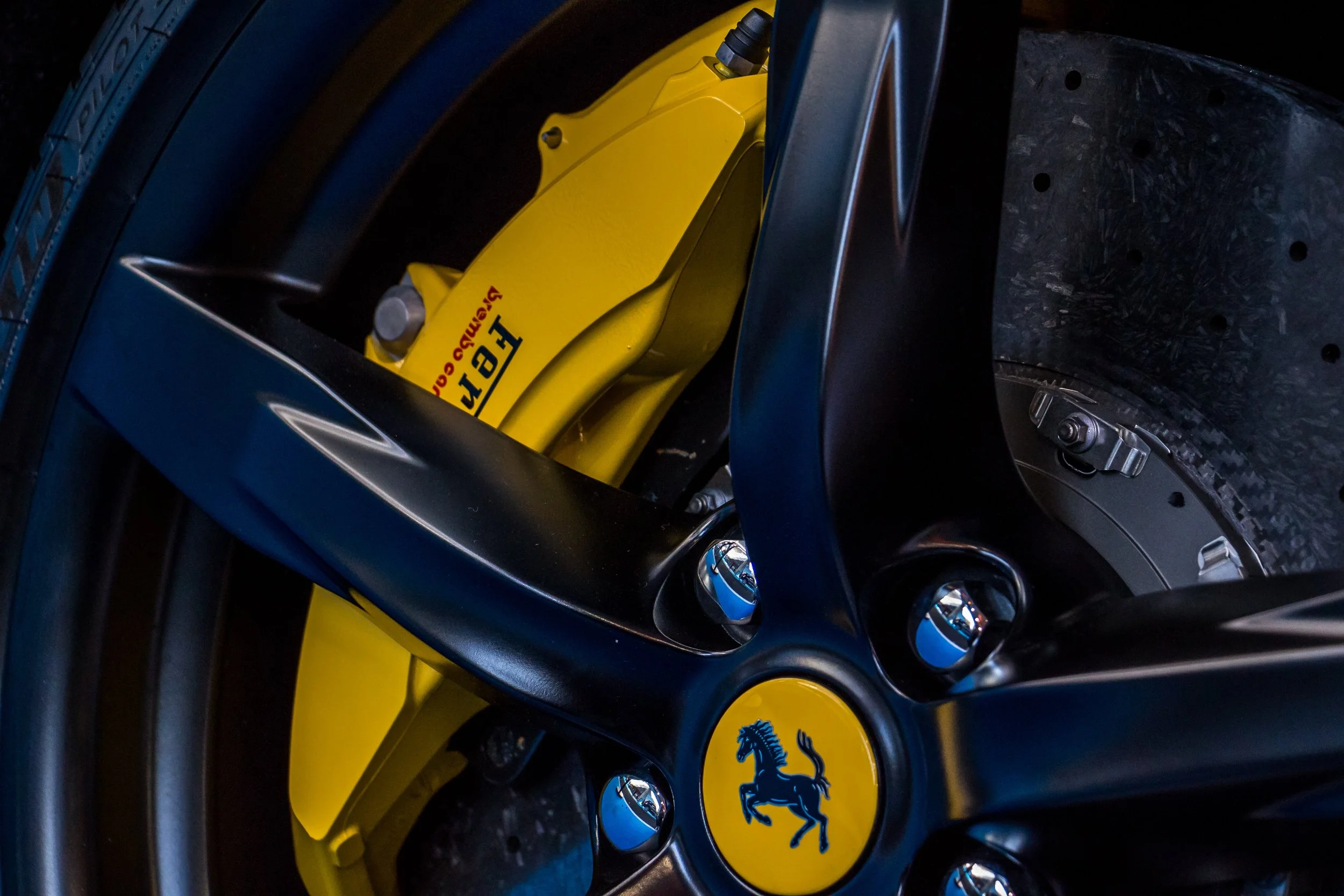 PROTECT YOUR INVESTMENT. MAXIMIZE YOUR TIME. Fully-Equipped Detail Professionals That Come To You