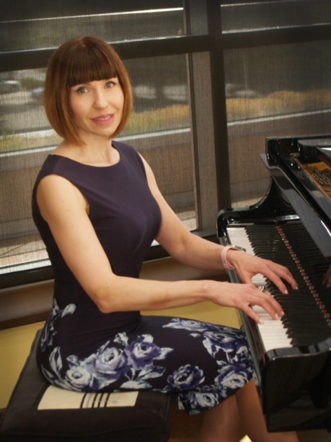 Nataliya O. (Piano)