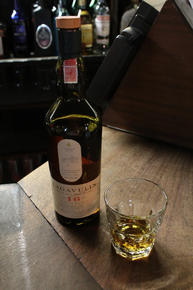 Lagavulin 16 Year Old Single Malt Whisky