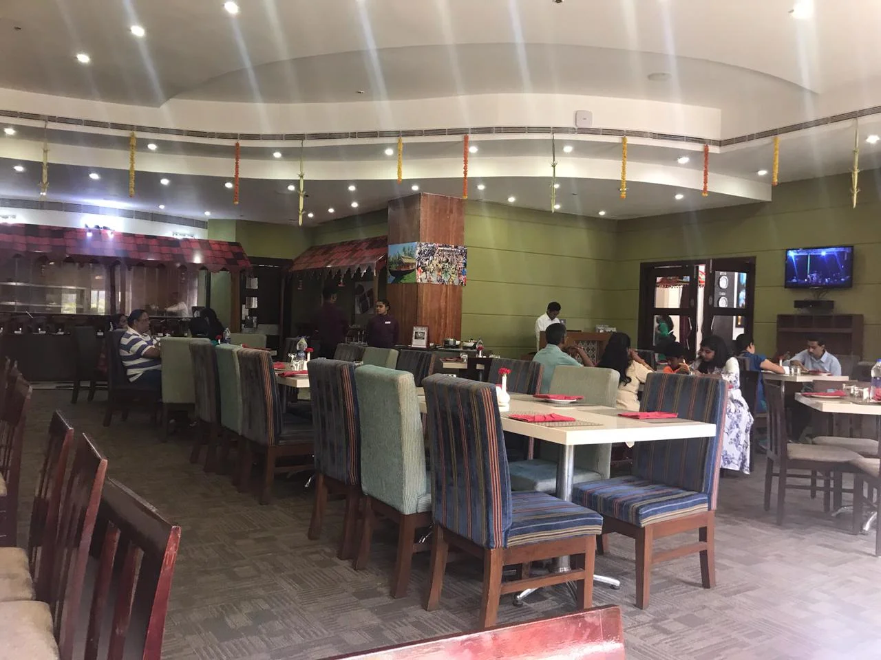 Olives Veg Buffet Restaurant in Chennai.jpeg