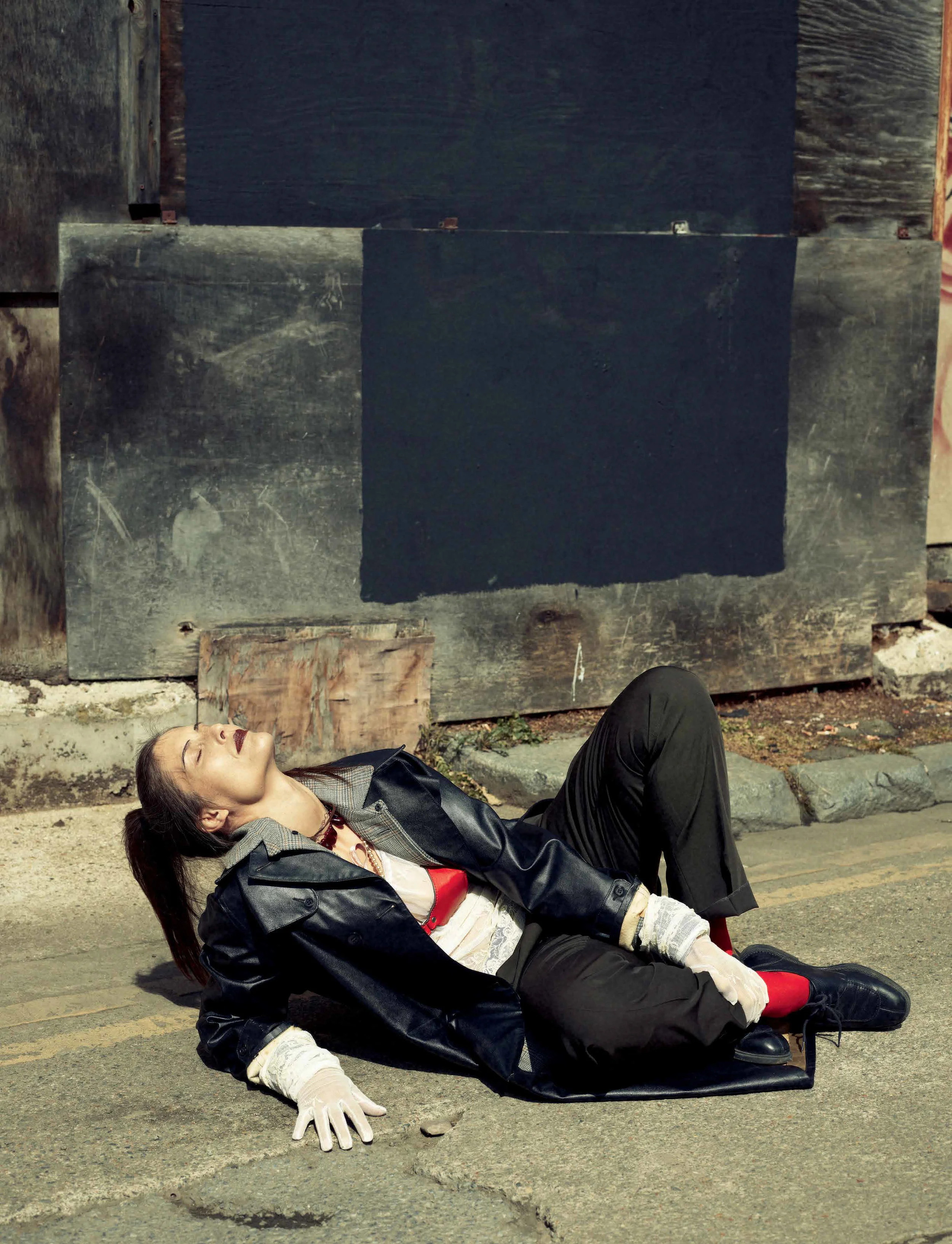 Replica ISSUE3-8.jpg