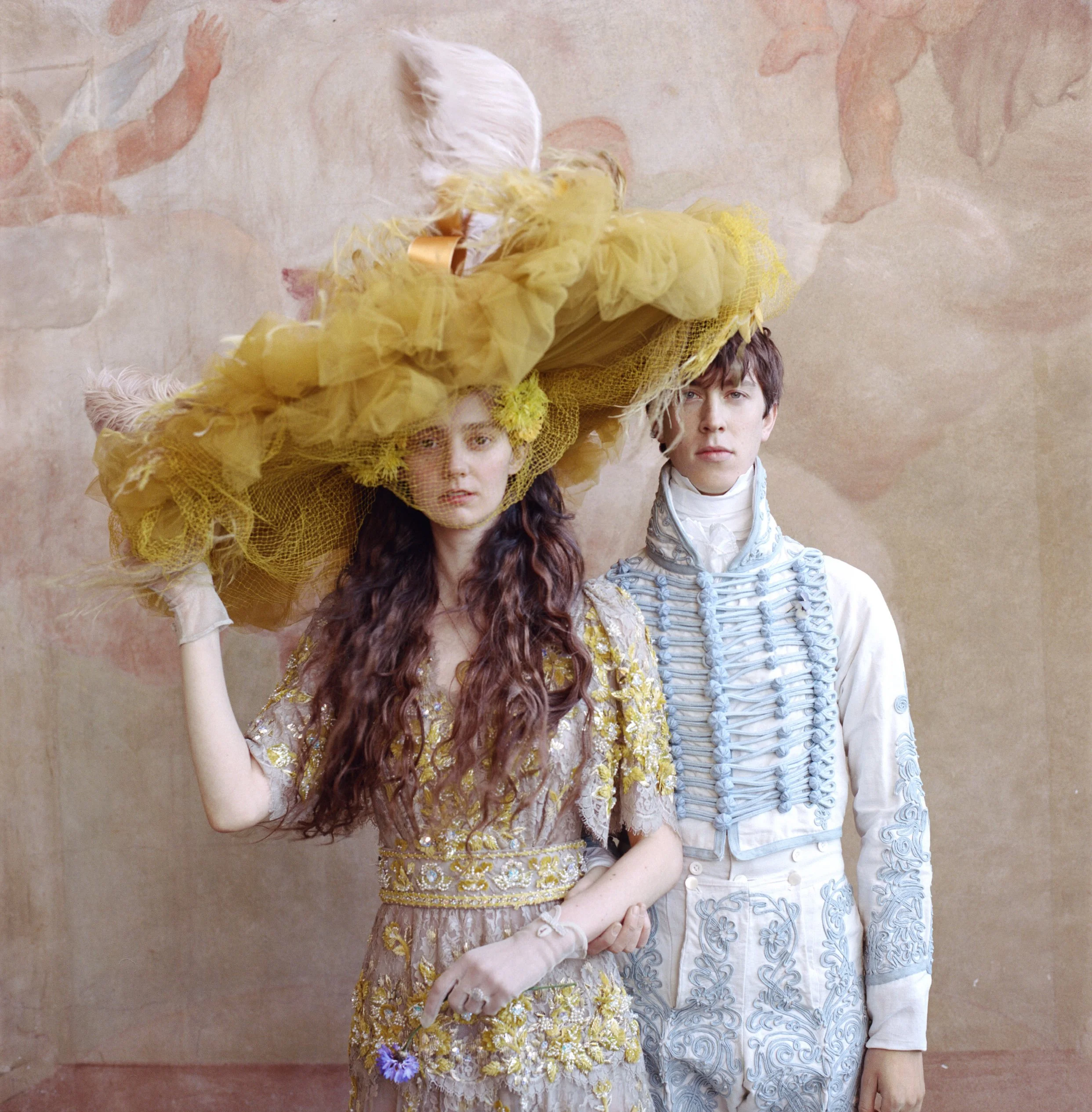 2008-VogueUS-HeadOverHeels-Singles-JCS-07.jpg