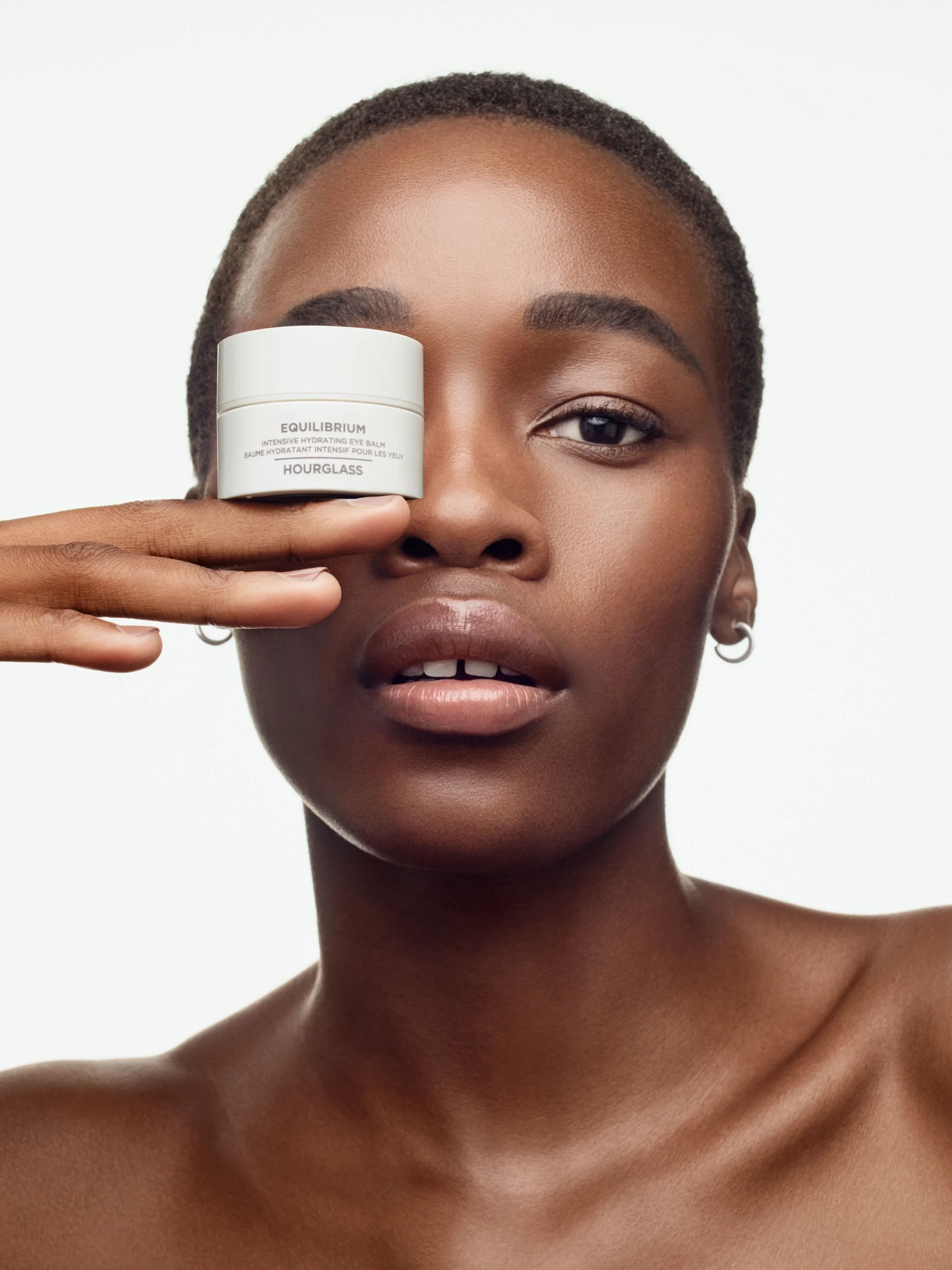 GATES_HOURGLASS_EQUILIBRIUM_MICHELLE_SHOT03_EYEBALM_036 f4.jpg