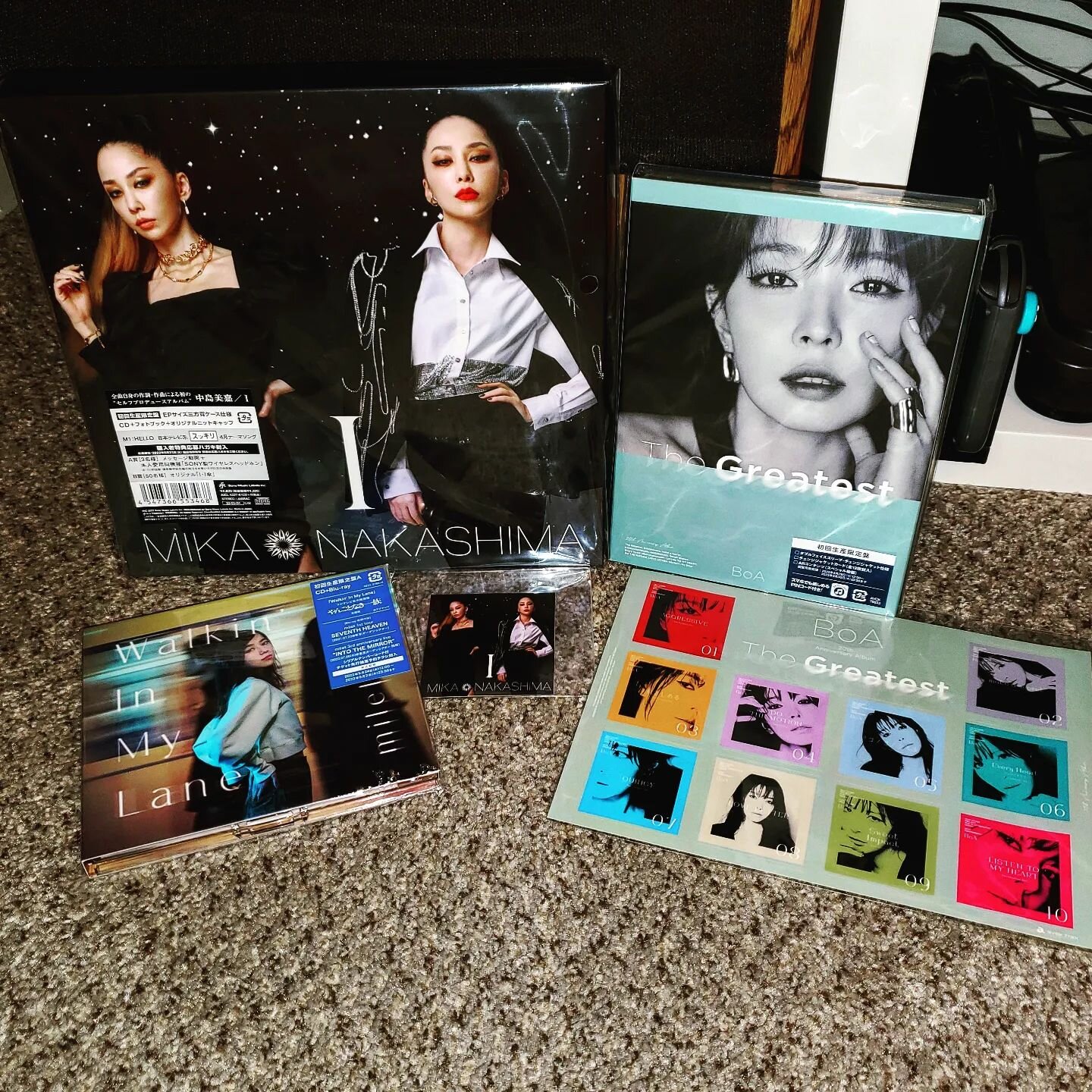 Luna's @cdjapan haul from end of May!! Beautiful releases!! Looking forward to more Jpop CDs down the pipeline. #NakashimaMika #BoA #milet #中島美嘉 #BoATheGreatest #BoAKwon #newreleases #Jpop #Japanesemusic #Japaneseartist #mailday #whatsonyourdoorstep 