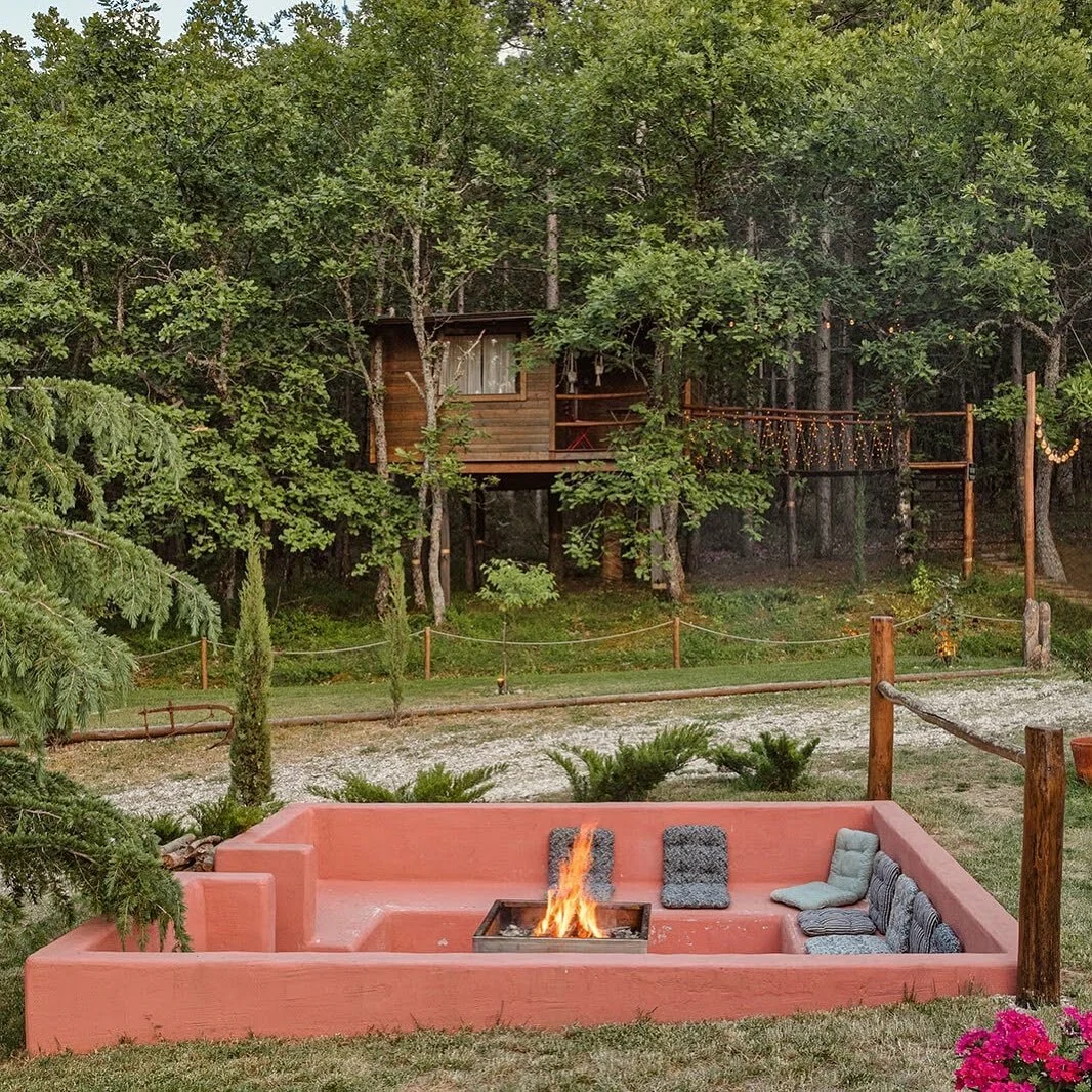 &bull; Are you ready to wave goodbye to summer with fall afternoons like this?🌳🍁
.
.
.
📸 @lefteris_kossaras 
@two_clicks_photography 
.
.
.
#agramada ##xaniagramada #agramadaexperiences #uniquedestinations #glamping #slowliving #bestvacations #arc