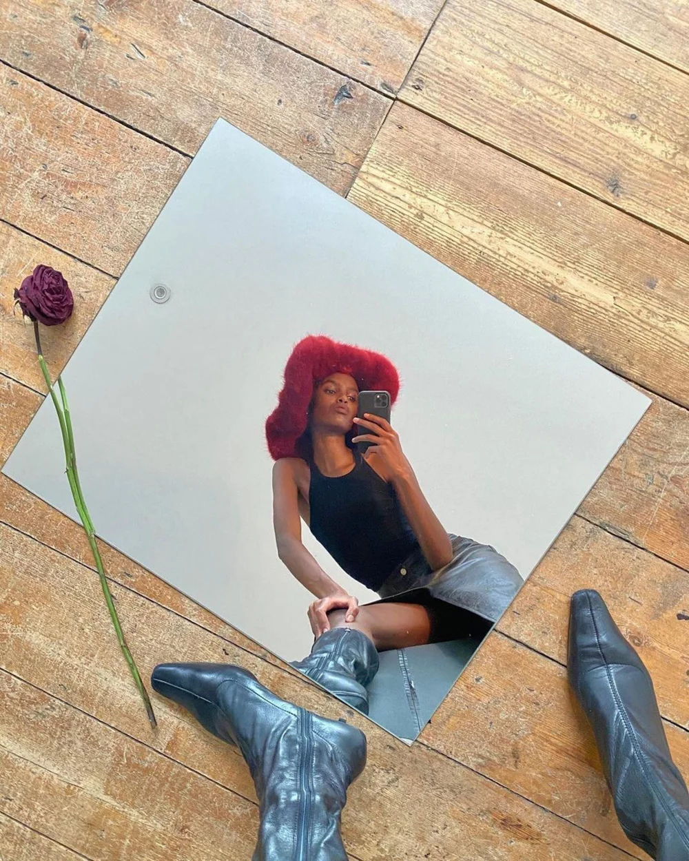 Marion Hat in Raspberry — Emma Brewin display picture 1