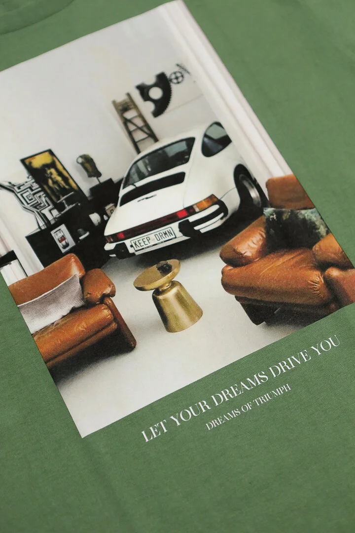 F7C80DE1-7664-4233-B105-0C9B0457D9A2