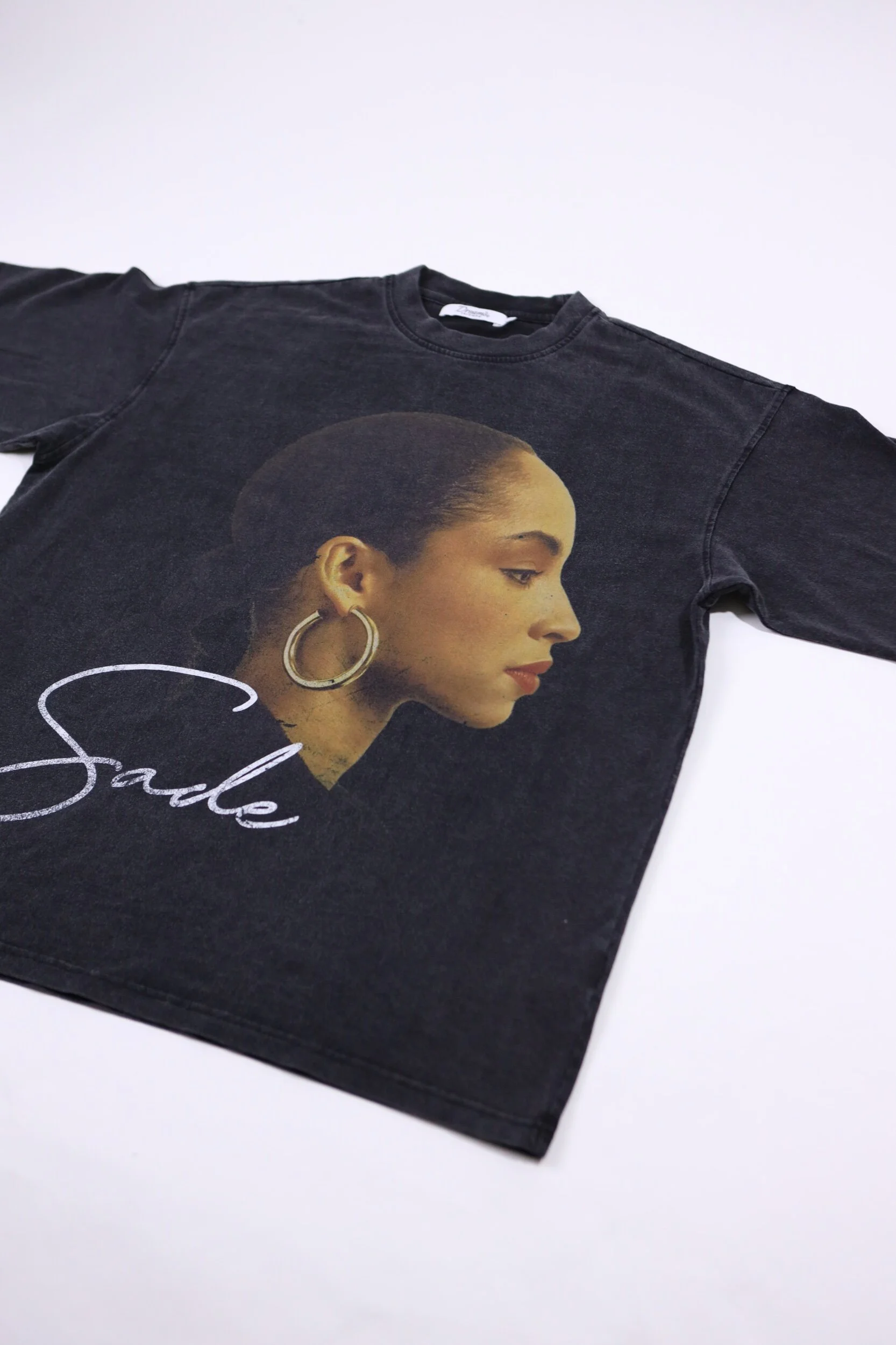 8D6172BA-9481-403C-8D02-D16BEF18A789