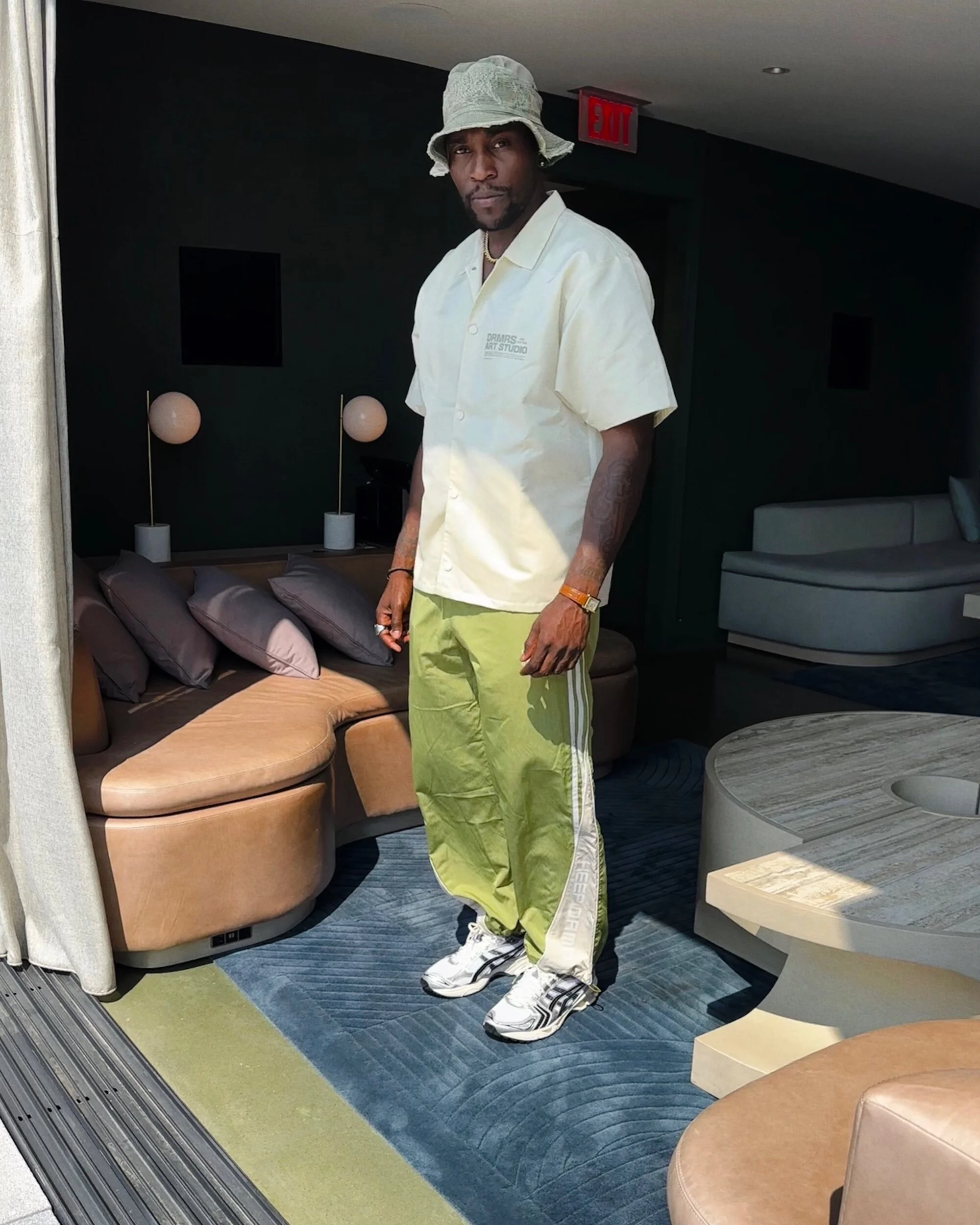 FF9AC5BB-780D-48EB-A9F9-5A8783019790