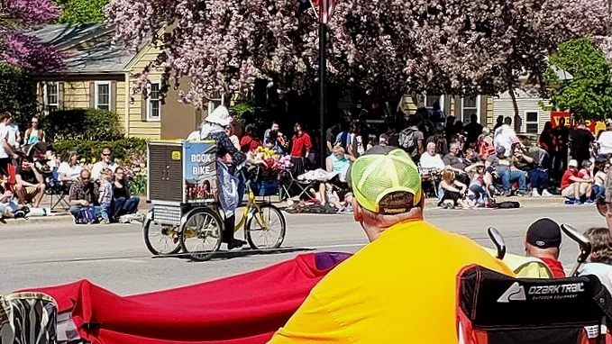 Ever think of a “mobile take” on the Little Library boxes you see around town? If your small town doesn’t have a library, could someone create a Book Bike??