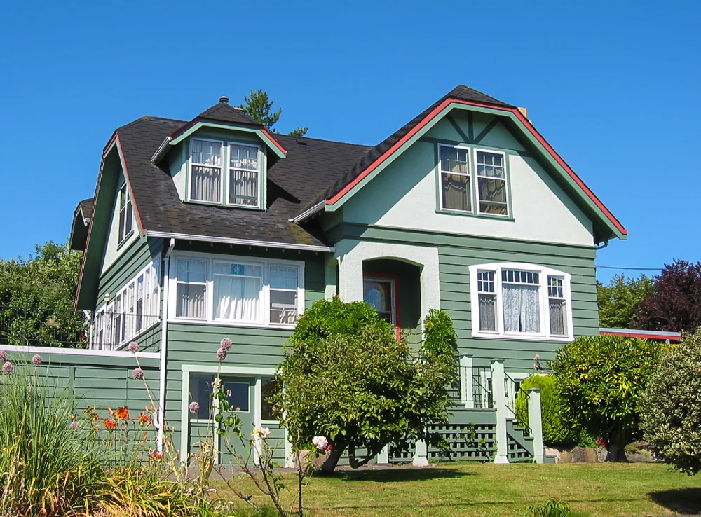 Home_Pro_Painting_Exterior_Wood_Painting.jpg
