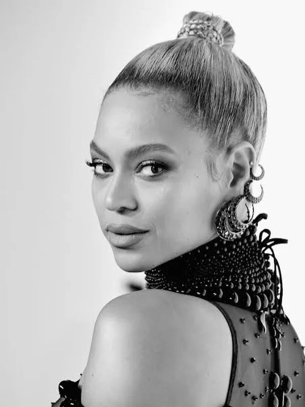 Since the show is TOMORROW 🤗, this is your last sneak peek!  If you want to know who the five remaining divas are, I guess you just need to come? 😁 There are still tickets available!  Oh and btw, none of the songs attached to any of my posts are th