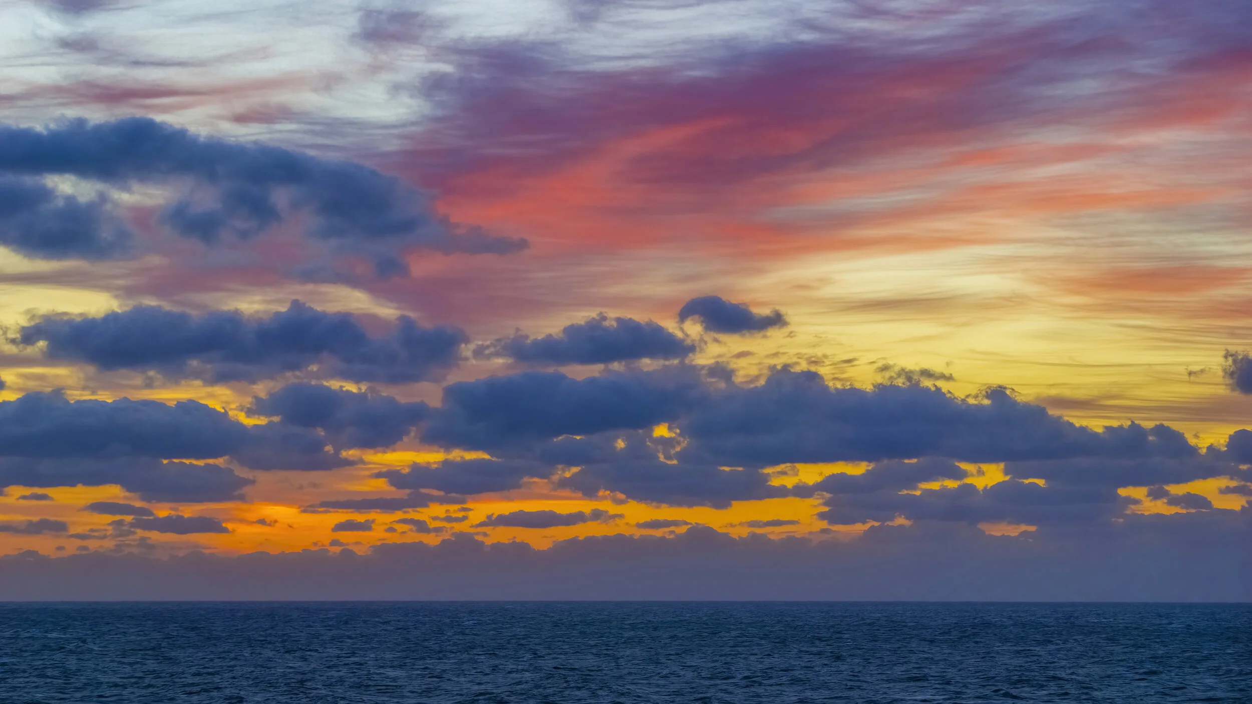cruise sunset1 FinSmooth.jpg