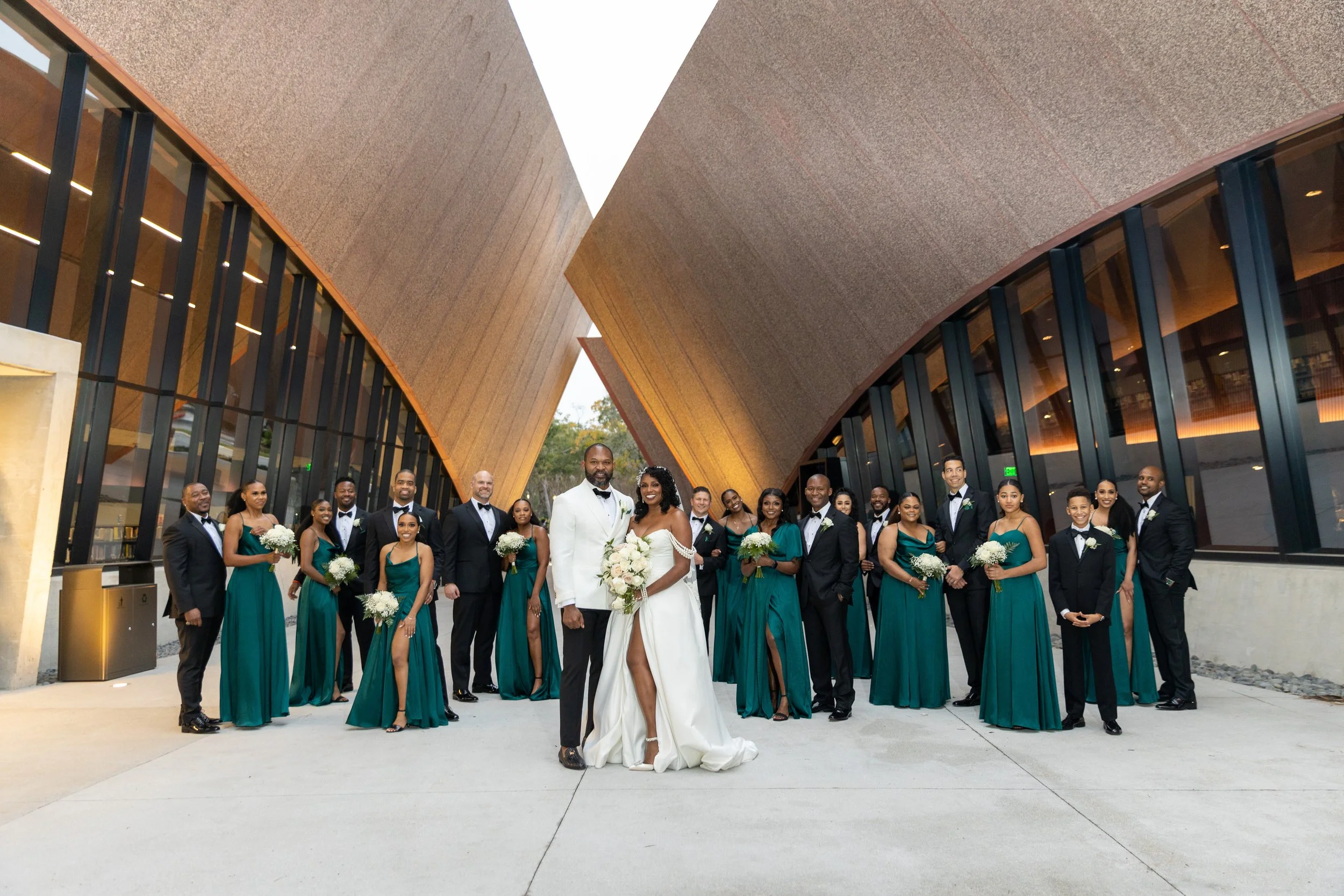 MaxwellJennings-Osunde-WhiteWedding-402.jpg