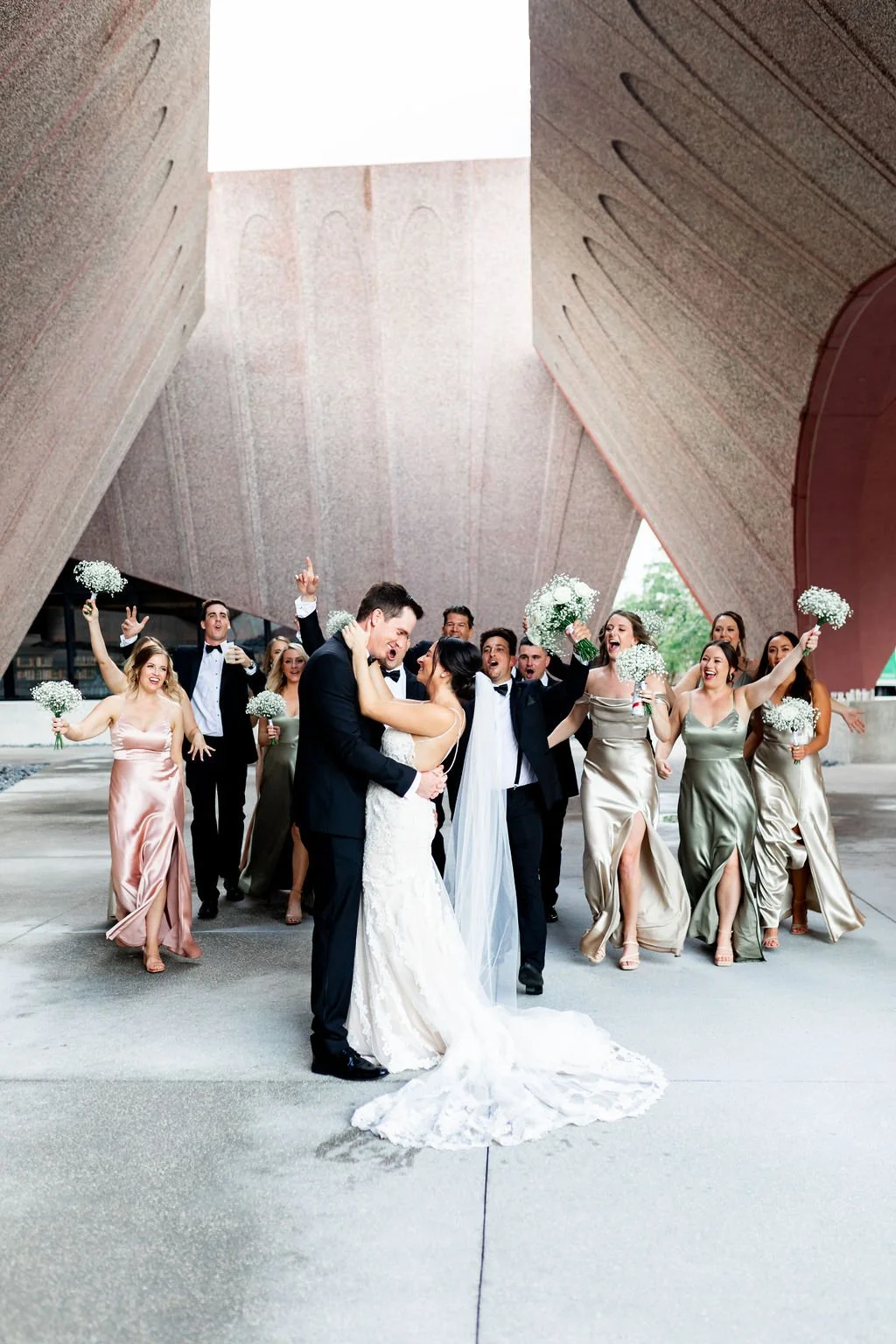 2023_LarissaDavis_WEDDINGPARTY_PF-3500.JPG