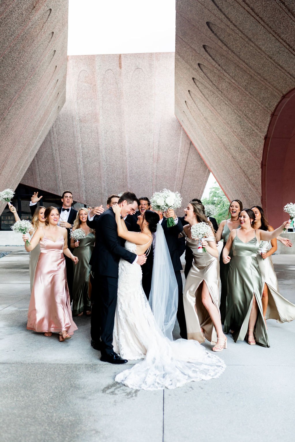 2023_LarissaDavis_WEDDINGPARTY_PF-3502.JPG