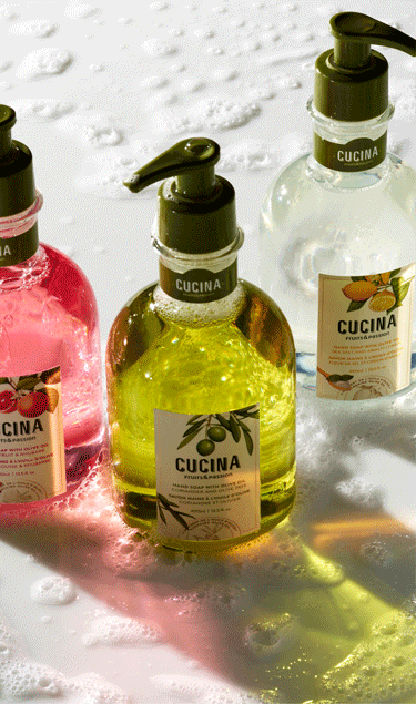 Cuchina_Suds.gif
