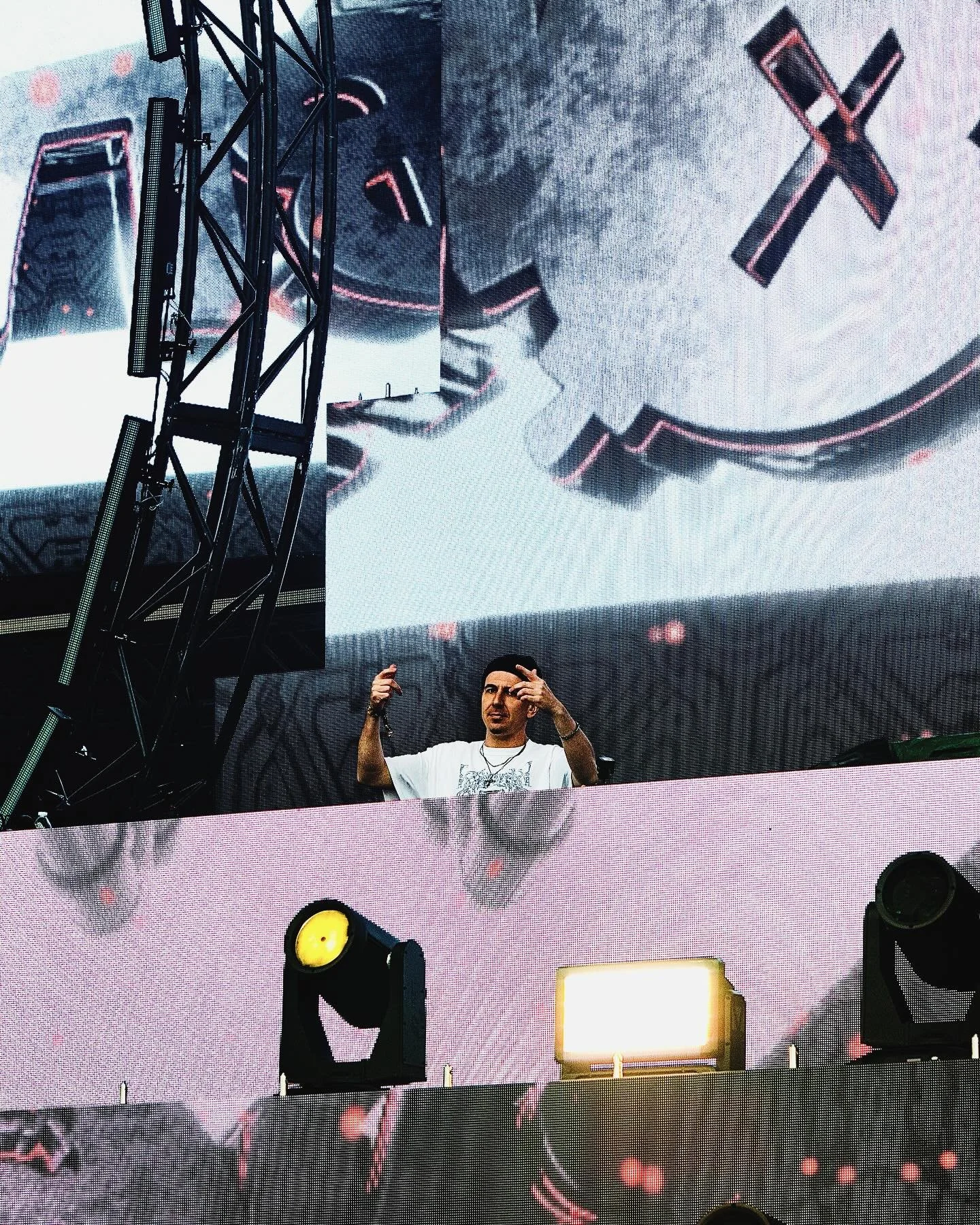 dropping BombSquad Vol II on Wednesday 💢

all original mix, including 22 unreleased tracks that I can&rsquo;t wait to share with you 💨